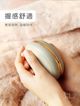 Load image into Gallery viewer, Gearing Up° 銅鑼燒 暖手寶