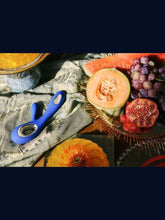 Load image into Gallery viewer, LELO SORAYA Wave° 金手指 Deep Rose